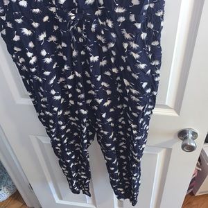 Old Navy short Sleeve Jumpsuit w Pockets